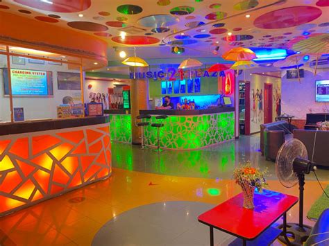 KomeKome Malate Karaoke&Lounge .